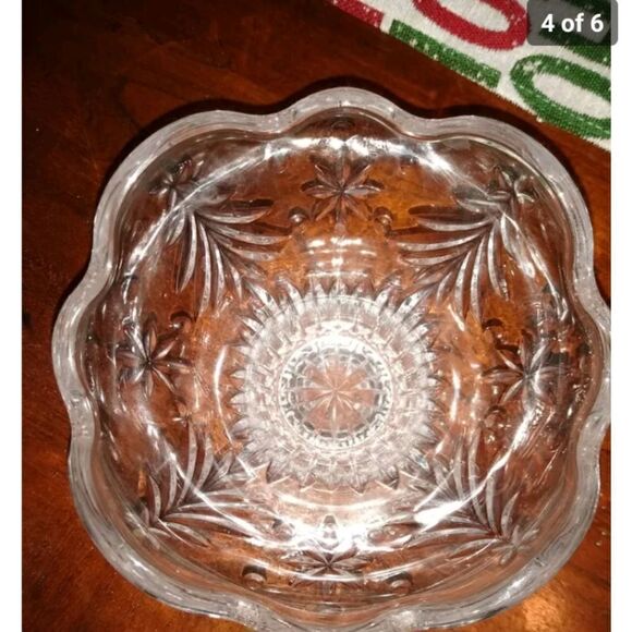 Vintage Indiana Glass 13 Inch Christmas Tree Platter & Matching Mikasa Nut Bowl - Picture 4 of 6